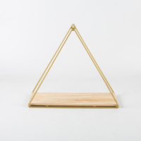 Étagère murale suspendue en métal, meubles en bois, triangle doré moderne, élégante décoration murale
