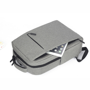 Bolsa para ordenador portátil de poliéster con estilo y entrega rápida del fabricante de Vietnam, empaquetada a medida para uso moderno de tabletas - Product Image 4