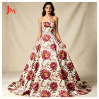 Tissu satiné en polyester de luxe imprimé sur mesure, tissu satiné soyeux imprimé floral pour robe femme