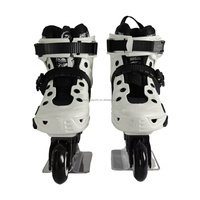 Patins à roulettes de slalom professionnels pour adultes 2024 avec 4 roues, cadre CNC et coques de chaussures résistantes aux chocs pour hommes et femmes