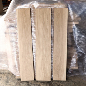 Plateaux de table en bois <span class=keywords><strong>massif</strong></span> <span class=keywords><strong>sur</strong></span> <span class=keywords><strong>mesure</strong></span> avec des planches en <span class=keywords><strong>chêne</strong></span> blanc, planches de meubles en <span class=keywords><strong>chêne</strong></span>, planches de bois d'origine, bois <span class=keywords><strong>massif</strong></span>. - Product Image 3