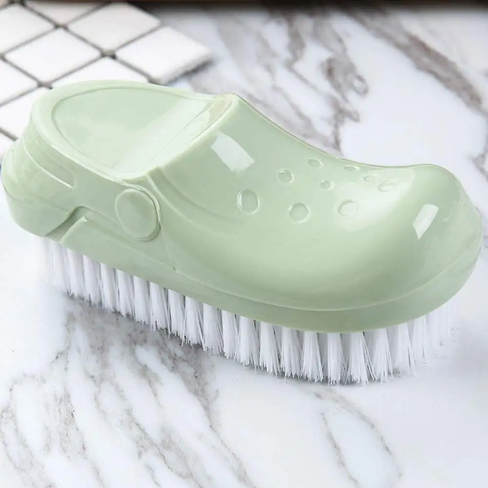 أداة تنظيف شعر وأحذية ذات شعيرات بلاستيكية ملونة على شكل لطيف من إنتاج مصنع في الصين