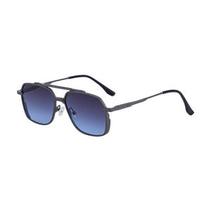 Gafas de Sol Cuadradas para Hombre KSL-98390, Lentes de PC con Protección UV400, Marco de Metal y Plástico, Color Negro, Empaque en Caja, Estilo para Conducir al Aire Libre - Product Image 5