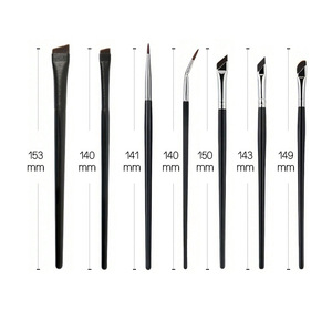 Ensemble de 7 pinceaux de maquillage professionnels à poils synthétiques, incluant un pinceau à lame, un pinceau plat, un pinceau coudé, des outils pour sourcils et eyeliner - Product Image 5