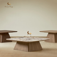Table basse minimaliste en chêne, best-seller, avec base conique et grain de bois visible – Mobilier élégant pour salon