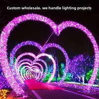 Lampes LED d'extérieur en fer en forme de cœur, style couloir, pour une ambiance romantique, idéales pour les parcs, la décoration de la Saint-Valentin et les aménagements paysagers.