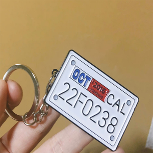 Chất Lượng Cao Bán Buôn Tùy Chỉnh Kim Loại Móc Khóa Men Craft Xe Giấy phép Số Tấm <span class=keywords><strong>Keychain</strong></span> Phụ Kiện - Product Image 3