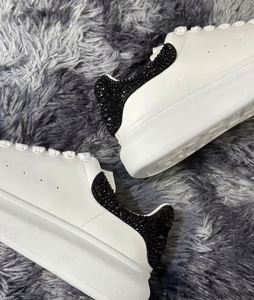 Chaussures de sport de luxe pour hommes, baskets décontractées en cuir unisexe, chaussures de marche épaisses pour femmes, vente en gros d'usine - Product Image 5