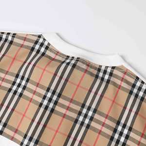 Camiseta de Verano 2026 de Alta Calidad, Casual, Holgada, Transpirable, Vintage, de Manga Corta, con Diseño a Cuadros Burberry para Hombre - Product Image 3