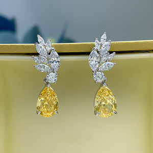 Boucles d'oreilles scintillantes en forme de poire avec feuilles florales pour femmes, bijoux élégants et tendance - Product Image 6