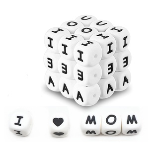 Perline a Forma di Lettera dell'Alfabeto in Silicone Alimentare a Cubo Quadrato da 12mm <span class=keywords><strong>con</strong></span> Consegna Rapida - Product Image 3