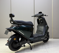Scooter Électrique Urbain pour Adultes avec Pédales, Recharge Rapide, Batterie Amovible et Fonctionnalités Électroniques – Nouveau Modèle Tendance