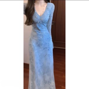 Elegante Vestido Largo con Estampado Floral Azul, Cuello en V, Cintura Natural, Transpirable, para Salir de Fiesta - Product Image 2