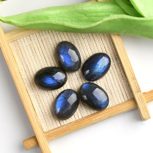 ลาบราโดไรต์ทรงรีแบบคาโบชองสีน้ำเงินสั่งทำพิเศษสำหรับทำเครื่องประดับ หินลาบราโดไรต์ธรรมชาติแบบคาโบชอง - Product Image 3