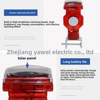 Lampu Peringatan LED Tenaga Surya Mini Bingkai Besi untuk Malam Hari, Lampu Bentuk Bunga Plum, Lampu Pembatas Lokasi Konstruksi Jalan, Lampu Kerucut Lalu Lintas