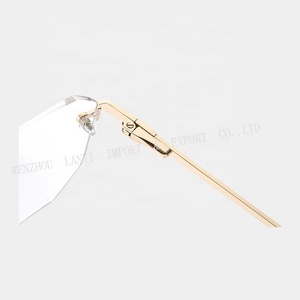 نظارات معدنية بدون إطار بتصميم مقطوع كالجواهر، حاصلة على شهادة ISO9001، مناسبة للمهنيين العاملين، تُضفي صورة احترافية. - Product Image 4