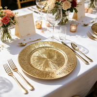 Assiettes de présentation économiques en PP or et argent avec motif rayonnant moderne et personnalisable pour la décoration de table de gala