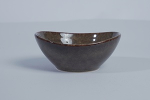 Platos de Cerámica de Estilo Japonés Agung Keramik, Tazones para Servir con Esmalte Reactivo, Tazón para Salsas Hecho a Mano con Acabado Brillante, Tamaño Pequeño para Uso Diario - Product Image 6