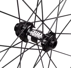 Jeu de Roues de Vélo en Fibre de Carbone T800 Léger Fabriqué en Usine, Roues de Vélo de Route à Disque 700C, Jantes Personnalisées pour Vélo de Route - Product Image 5