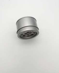 מאפרה ממתכת עגולה עם חורים, מיכל סיגריות ממתכת לחדר עישון, לרכב או לשימוש חיצוני - Product Image 2