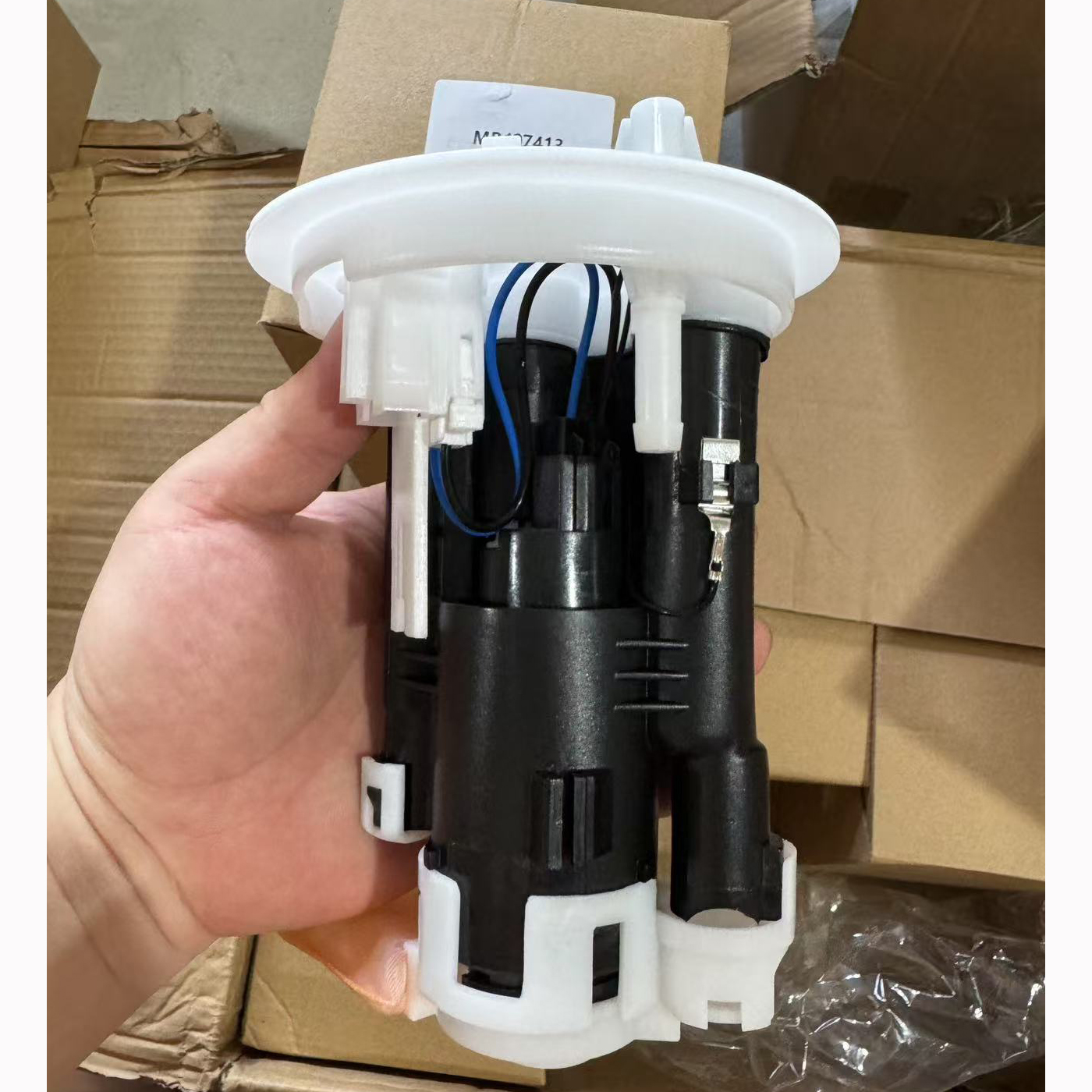 Módulo de Bomba de Combustible MR566825 para Lancer 2.0L-L4 2002