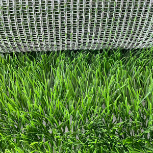 Tapis de terrain de football d'usine chinoise <span class=keywords><strong>pelouse</strong></span> <span class=keywords><strong>hybride</strong></span> gazon synthétique pour le football - Product Image 1