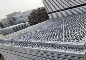 <span class=keywords><strong>Garde</strong></span>-<span class=keywords><strong>corps</strong></span> en <span class=keywords><strong>métal</strong></span> <span class=keywords><strong>déployé</strong></span> à motif diamant en acier galvanisé pour clôture de sécurité temporaire sur chantier - Product Image 6