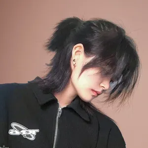 Corte <span class=keywords><strong>de</strong></span> Pelo Samurai Cola <span class=keywords><strong>de</strong></span> Lobo, Estilo Japonés Unisex, Mullet Esponjoso Natural, <span class=keywords><strong>Cabello</strong></span> Completo Pre-Adherido, Se Puede Permanecer, Modelo 747 <span class=keywords><strong>para</strong></span> Hombre y <span class=keywords><strong>Mujer</strong></span> - Product Image 1