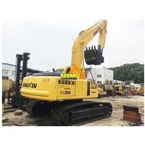 รถขุดตีนตะขาบ Komatsu PC200-6 มือสอง ปี 2016 น้ำหนัก 3.5 ตัน พร้อมเครื่องยนต์ Komatsu ความจุบุ้งกี๋ 0.8 ลูกบาศก์เมตร ใช้งานมาแล้ว 6001-8000 ชั่วโมง - Product Image 1