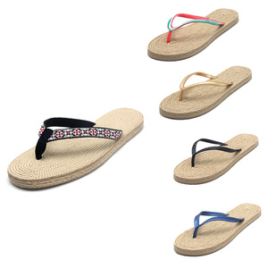 Sandalias de playa coreanas para <span class=keywords><strong>hombre</strong></span>, <span class=keywords><strong>chanclas</strong></span> transpirables, <span class=keywords><strong>chanclas</strong></span> de verano informales de ratán con tiras trenzadas - Product Image 4