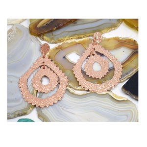 Été 2026 Bijoux d'été chinois de plage Boucles d'oreilles rondes en cuivre de cristal violet joyeux arbre de Noël Boucles d'oreilles en cuivre bijoux - Product Image 1