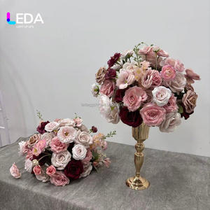 Boule de fleurs artificielles en soie LEDA sur mesure pour décoration de mariage, centre de table pour événements - Product Image 3