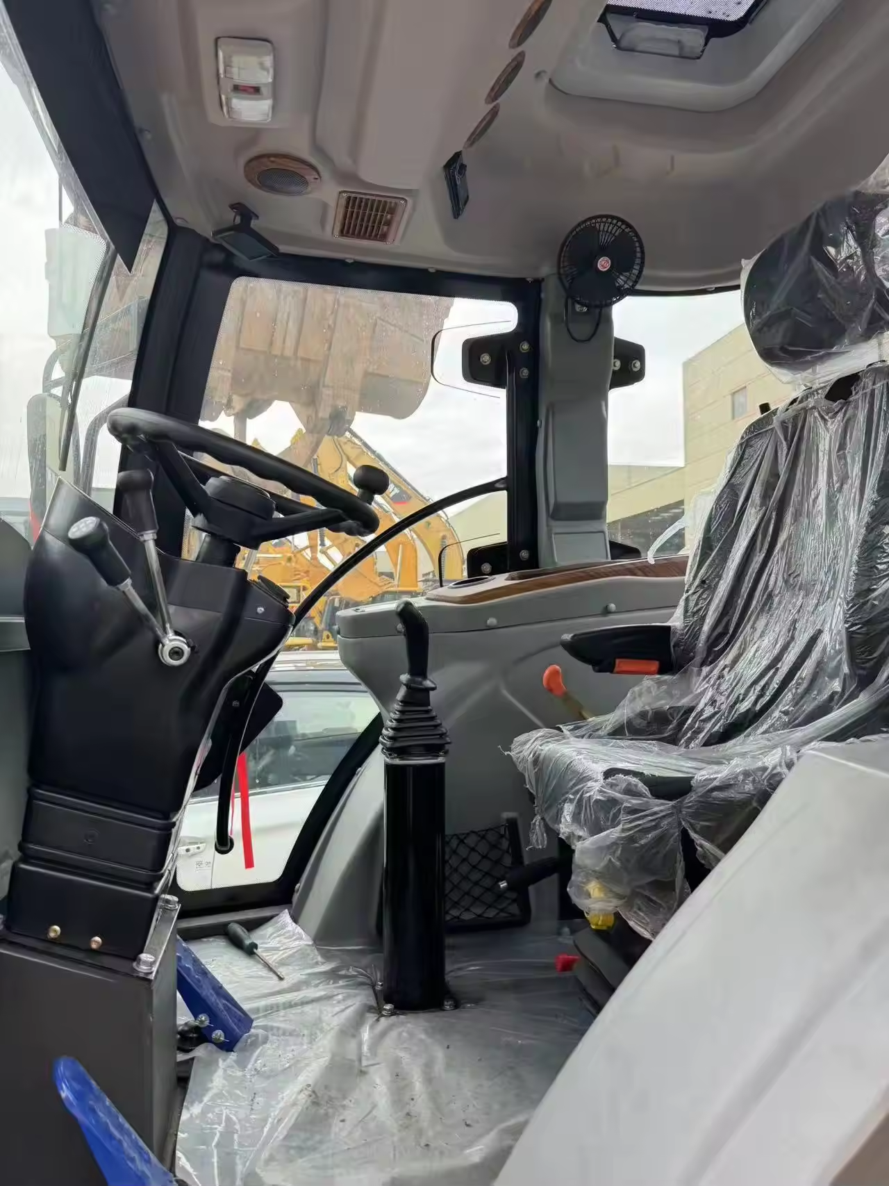 spare cab jcb 3cx backhoe spare cab 2004