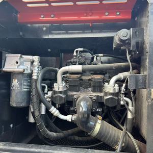 Excavadora Hitachi ZX240 con Cucharón de Excavación, 24 Toneladas de Peso Operativo, Motor Isuzu, Potencia de 127 kW - Product Image 2