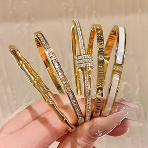 Невыцветающие браслеты 18 карат Позолоченные водонепроницаемые анти тусклые гипоаллергенные дизайнерские браслеты из нержавеющей стали ювелирные изделия для женщин