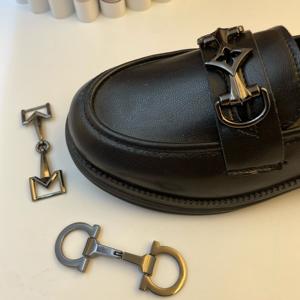 Siyah serisi erkek ve kadın ayakkabı tokası ve makosen ayakkabı aksesuarları için dayanıklı çinko alaşım Metal deri ayakkabı zincirleri özelleştirmek - Product Image 4