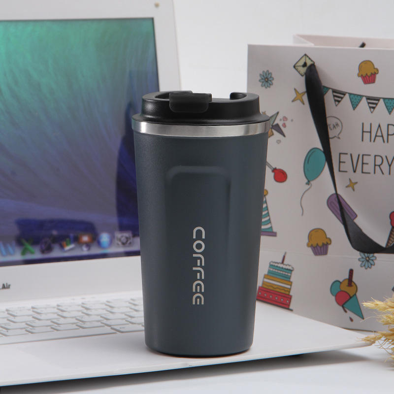 สีน้ำเงินกรมท่า