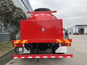 Camion-citerne mobile Shacman F3000 de moyenne capacité 4x2 avec système de distribution et de pompage automatiques - Product Image 6