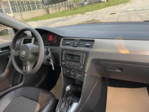 Volkswagen <span class=keywords><strong>Santana</strong></span> <span class=keywords><strong>d</strong></span>'<span class=keywords><strong>occasion</strong></span> 2015 1.6L LHD Berline essence <span class=keywords><strong>d</strong></span>'<span class=keywords><strong>occasion</strong></span> pour l'exportation - Product Image 6