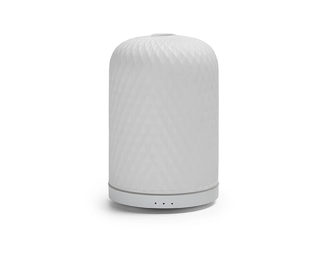 High-end 120ml USB Tabletop Ceramic Cover Ultrasonic Essential Oil Diffuser for Household Use
