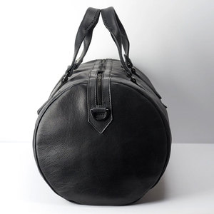 กระเป๋ากีฬาคุณภาพสูงขายส่ง ดีไซน์ทันสมัย ปิดด้วยซิป ระบายอากาศได้ดี แห้งเร็ว ปรับแต่งได้ เหมาะสำหรับการเดินทาง กิจกรรมกลางแจ้ง ทริปวันหยุดสุดสัปดาห์ - Product Image 2