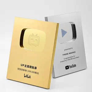 Trofeo metálico de espejo con placas chapadas en oro personalizadas