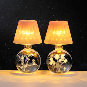 Petite <span class=keywords><strong>lampe</strong></span> de nuit LED en verre lumineux, <span class=keywords><strong>lampe</strong></span> de table mignonne pour chambre à coucher, ambiance créative, planète sculptée en 3D à l'intérieur, fonctionne sur piles, bureau - Product Image 3