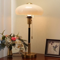 Lampe de table minimaliste du milieu du siècle avec interrupteur à chaîne, design nordique, lumière de table protectrice pour les yeux, chambre d'hôtel