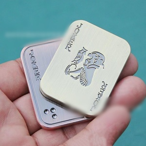 Jouet anti-stress magnétique en forme de crâne de poker en métal, curseur à pousser, jouet anti-stress, curseur rotatif, jouets magnétiques - Product Image 1