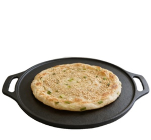 Plaque de cuisson ronde en fonte pré-assaisonnée avec doubles poignées pour barbecue, tortillas, roti, cuisinière et camping en extérieur - Product Image 5
