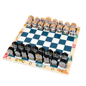 नई आगमन लकड़ी के बच्चों के मध्यकालीन शतरंज कार्टून त्रिविम जाँच बोर्ड खेल थोक शतरंज सेट पहेली खेल