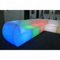 Fabricant à faible MOQ, mobilier de bar moderne personnalisé, canapé en plastique avec bande LED pour ensemble de bar de discothèque, produits rotomoulés