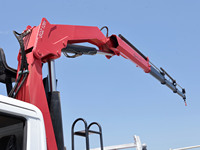 Grue de camionnette robuste 3T 5T 6T 4x2 à flèche télescopique droite pour la construction urbaine et rurale en Afrique