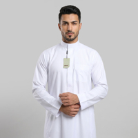Nouvelle Thobe Saoudienne Blanche 2026 pour Hommes – Robe Arabe Musulmane Classique à Manches Longues, Jubba, Vêtement Islamique, Qamis, Dishdasha pour Ramadan et Aïd